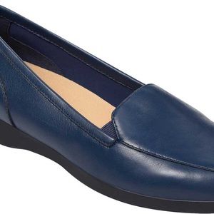 Easy Spirit Devitt Leather Loafer Slip-on Shoe